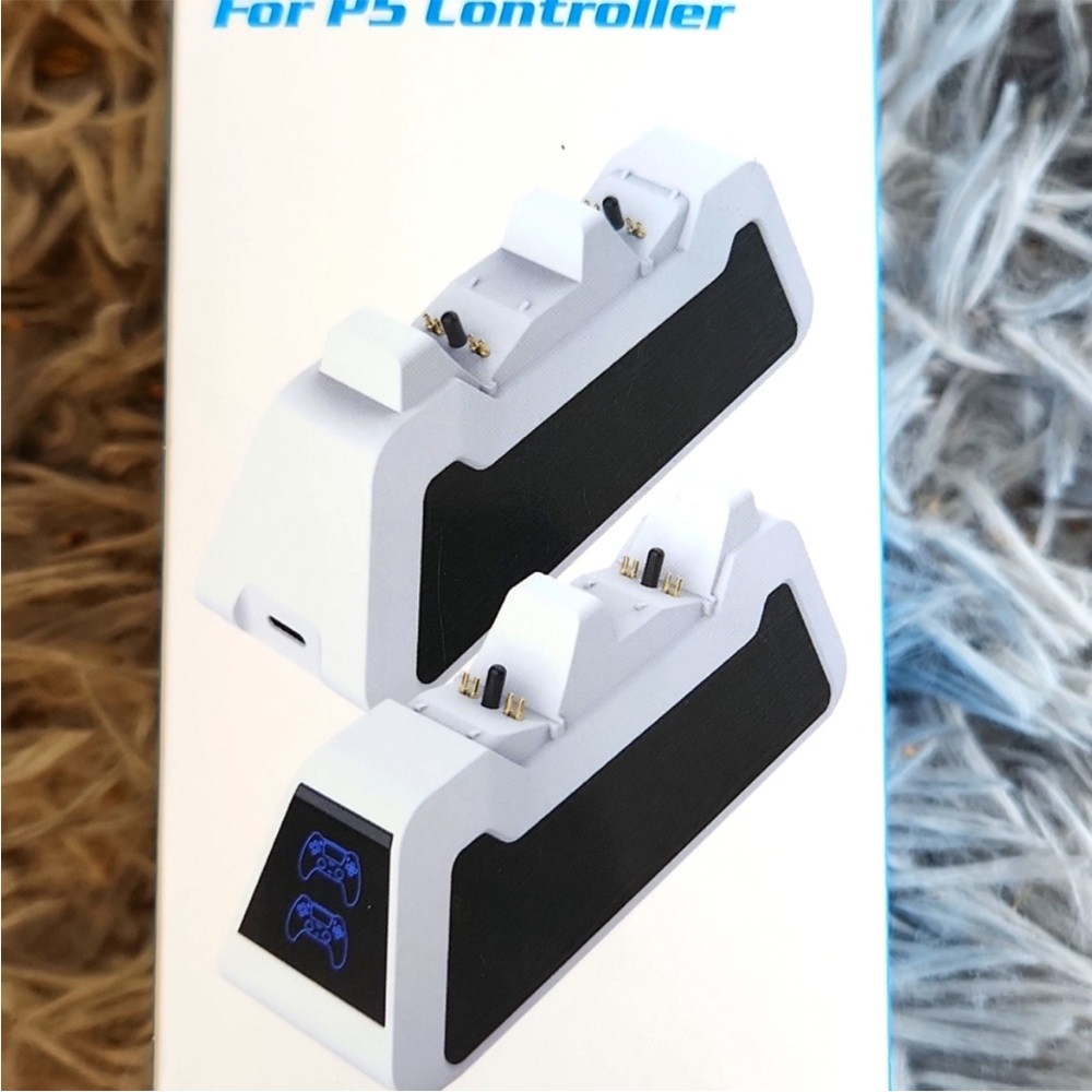 NeW PLAYSTATION 5 CONTROLLER DOCK NEW  charge 2 controllers at once pS5